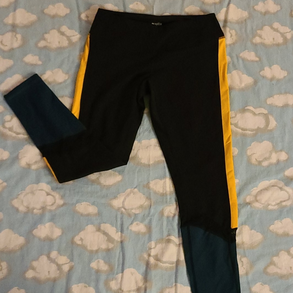 Zella leggings